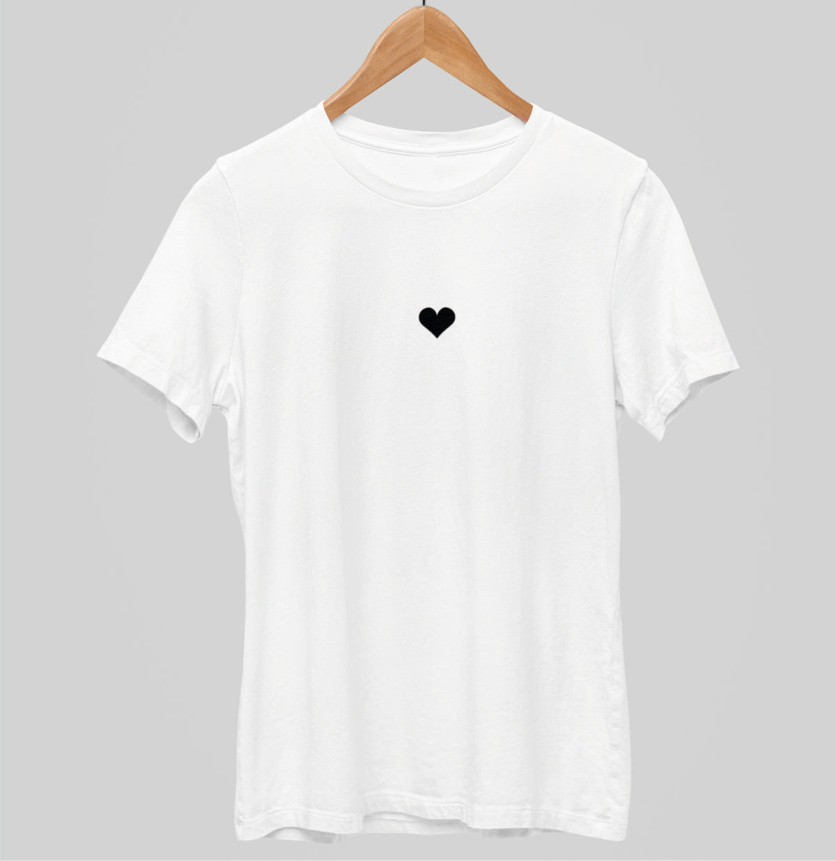 Balti UNISEX krekli "Sirsniņa"