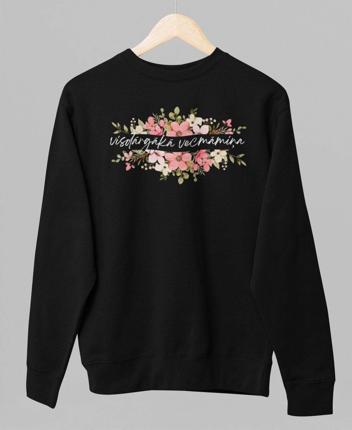 Melns UNISEX džemperis bez kapuces "Dārgākā vecmāmiņa"