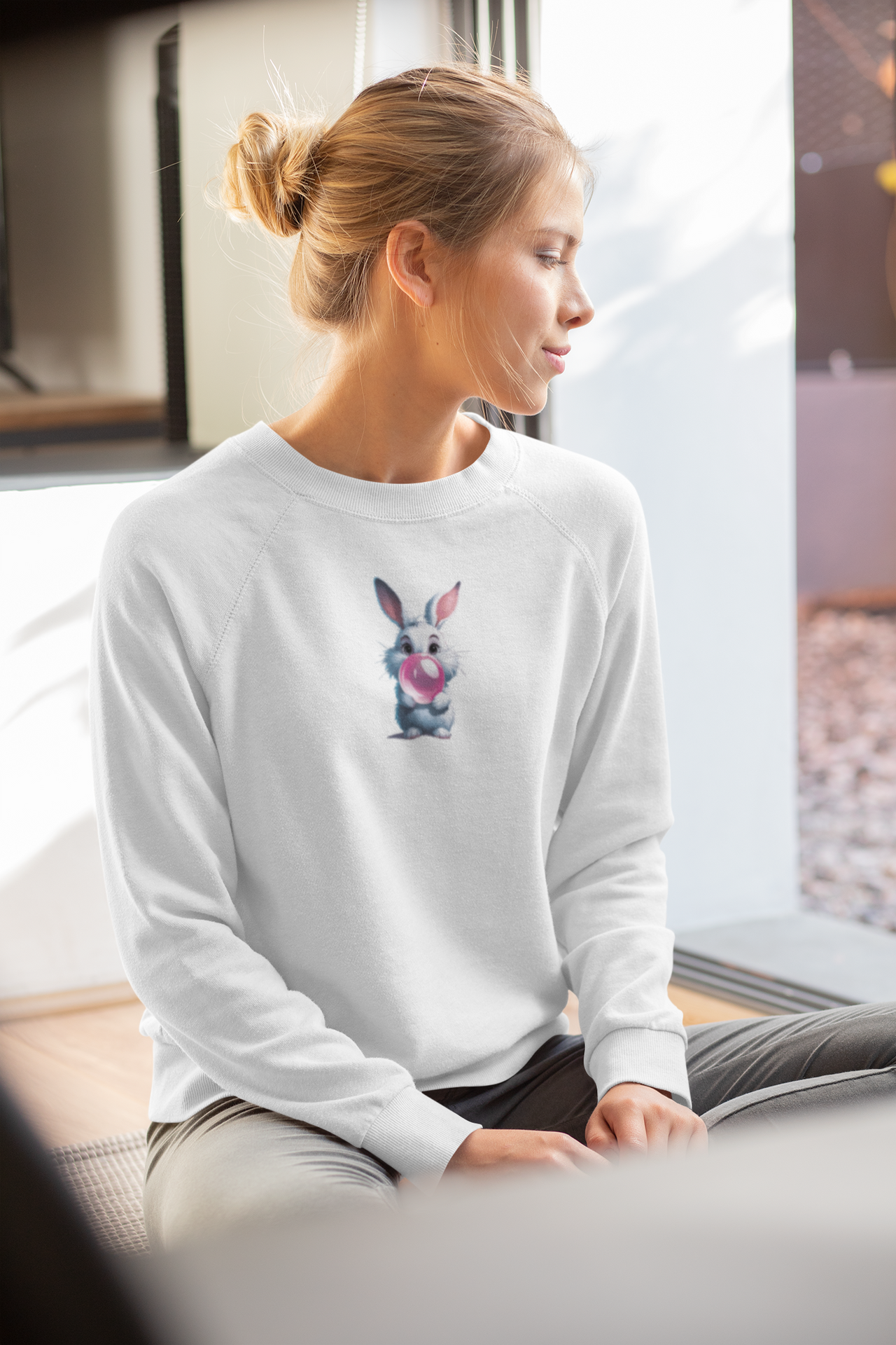 Balts UNISEX džemperis bez kapuces Zaķītis